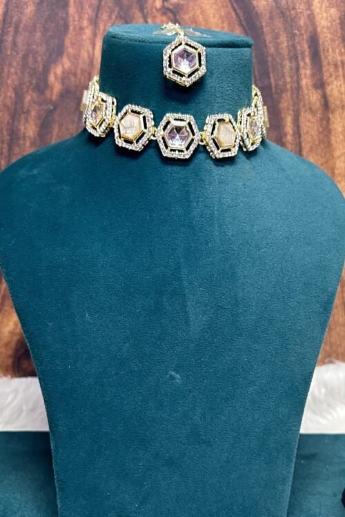 Kadisha korean Jewellery Set for Women – Necklace, Earrings, Maangtika, Golden Stone, Large Size, Korean Style