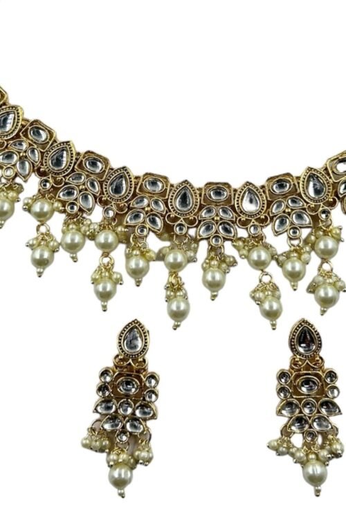 Trandy Gold and white beads necklace set with earring
